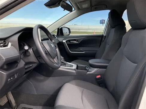 Used 2025 Toyota RAV4 XLE image 13