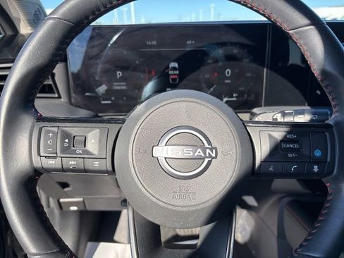 Certified 2025 Nissan Kicks SR image 13