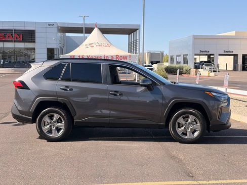 Used 2024 Toyota RAV4 XLE w/ Convenience Package FWD image 7