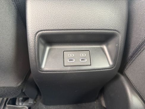 Used 2024 Toyota Corolla SE w/ SE Premium Package image 31