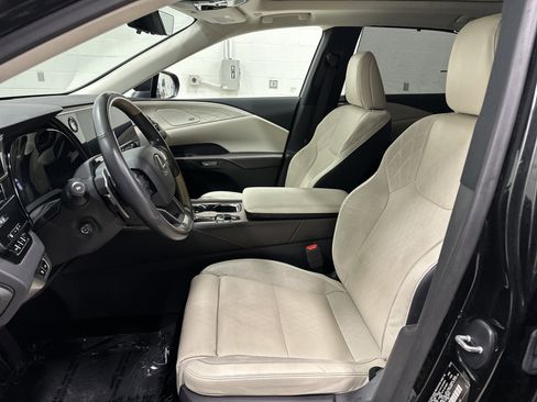 Certified 2023 Lexus RX 350 w/ Accessory Package (Z1) image 16