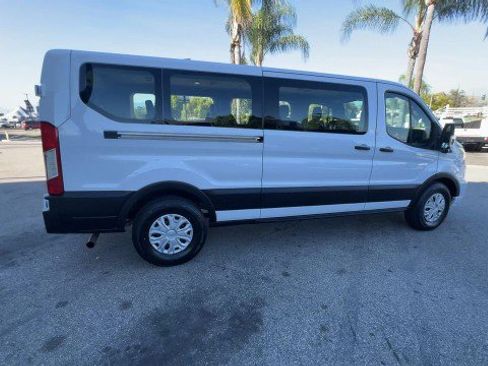 Used 2023 Ford Transit 350 XLT image 9