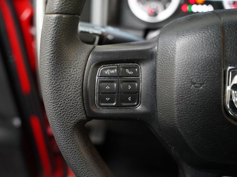 Used 2018 RAM 1500 Classic SLT image 13