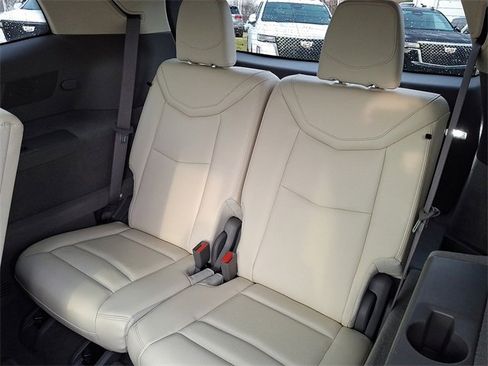 Certified 2024 Cadillac XT6 Premium Luxury image 9