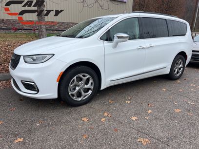 Used 2022 Chrysler Pacifica Limited