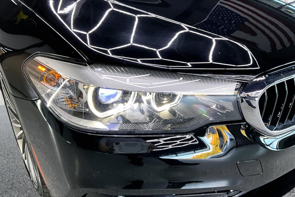 Used 2017 BMW 530i xDrive AWD/4WD image 32