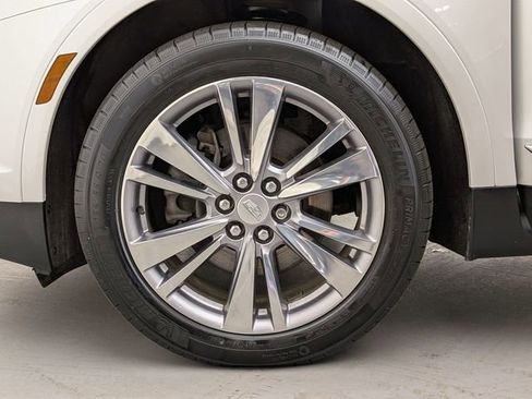 Certified 2023 Cadillac XT5 Premium Luxury AWD/4WD image 29