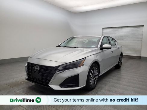 Used 2023 Nissan Altima 2.5 SV image 1