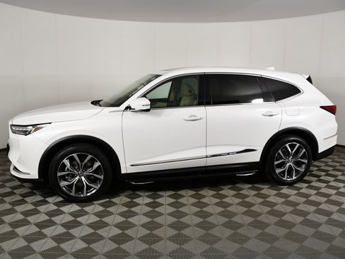 Certified 2024 Acura MDX SH-AWD w/ Technology Package image 9