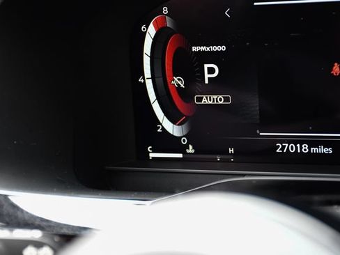 Used 2025 Nissan Pathfinder Platinum AWD/4WD image 22