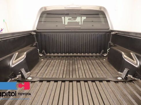 Certified 2021 Toyota Tacoma TRD Off-Road AWD/4WD image 25