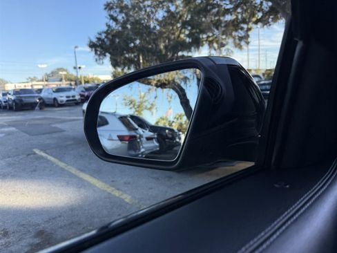 Used 2020 Mercedes-Benz GLB 250 image 34