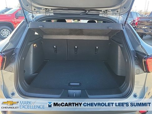 New 2026 Chevrolet Trax RS w/ Sunroof Package image 12