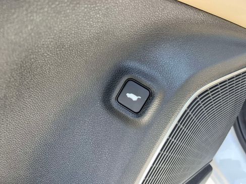 Certified 2023 Acura MDX SH-AWD w/ Technology Package image 23