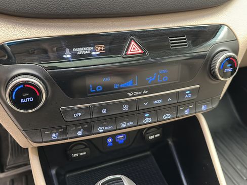 Used 2016 Hyundai Tucson Limited w/ Option Group 03 AWD/4WD image 22