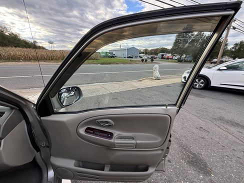 Used 2003 Suzuki XL7 4WD image 23