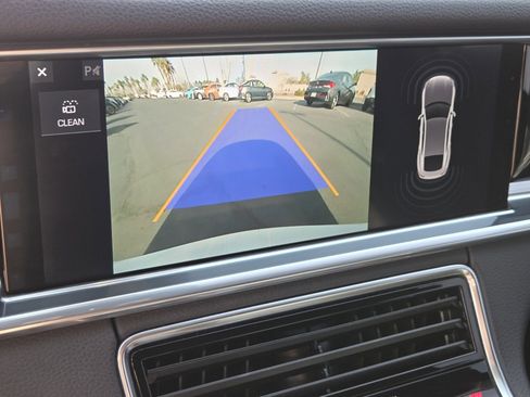 Used 2018 Porsche Panamera 4S image 22