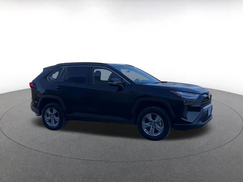 Used 2025 Toyota RAV4 XLE image 2