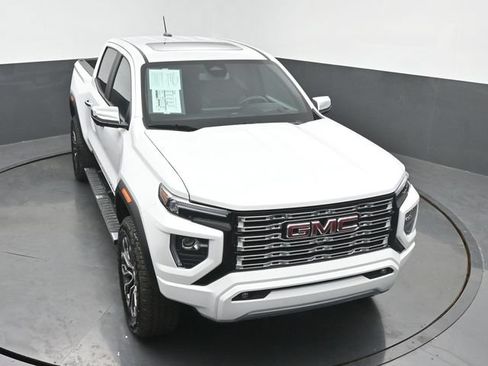 Used 2025 GMC Canyon Denali AWD/4WD image 47