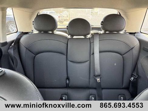 Used 2024 MINI Cooper 4-Door Hardtop image 27