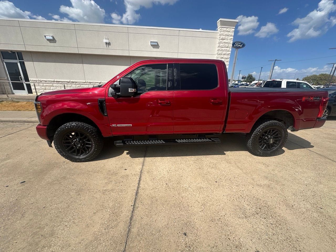 Used 2019 Ford F250 Lariat w/ Lariat Ultimate Package AWD/4WD image 3