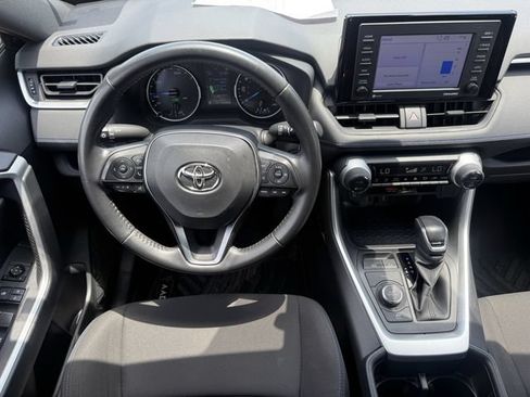 Used 2022 Toyota RAV4 SE AWD/4WD image 13