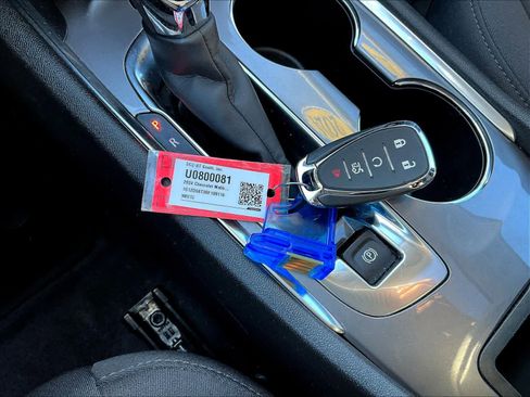 Used 2024 Chevrolet Malibu LT image 31