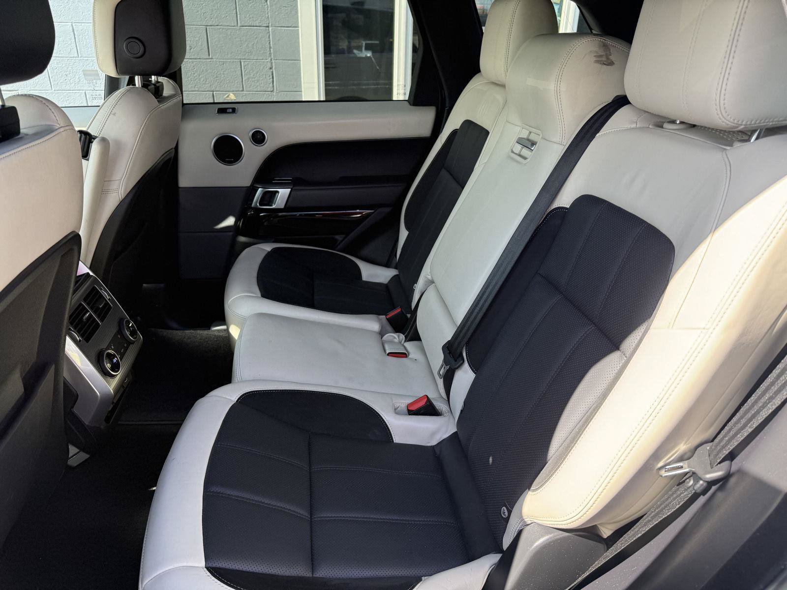 Used 2022 Land Rover Range Rover Sport HST AWD/4WD image 15