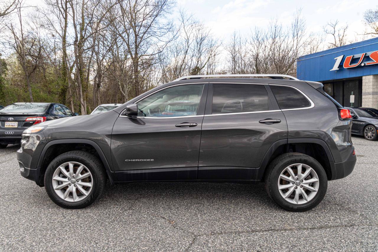 Used 2014 Jeep Cherokee Limited w/ Luxury Group AWD/4WD image 3