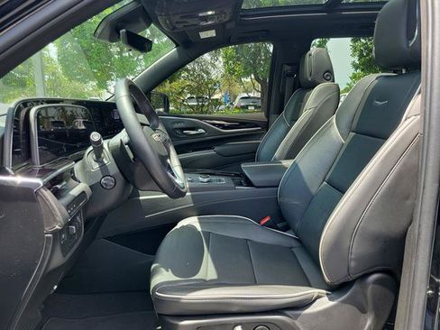 Certified 2022 Cadillac Escalade Sport w/ Touring Package RWD image 34