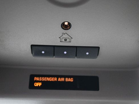 Used 2017 GMC Yukon XL SLT image 36