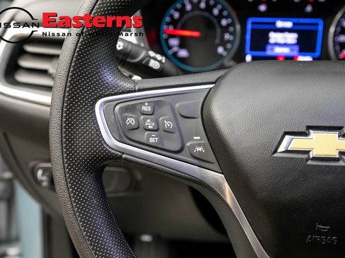 Used 2022 Chevrolet Equinox LT FWD image 15
