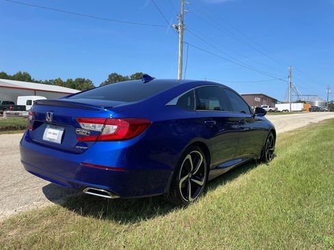 Used 2018 Honda Accord Sport image 7
