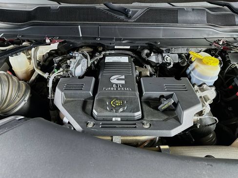 Used 2022 RAM 3500 Laramie AWD/4WD image 32