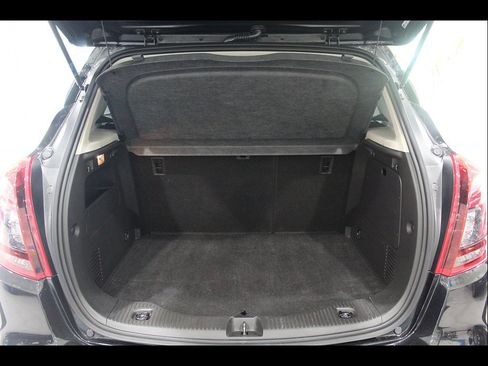 Used 2019 Buick Encore Preferred FWD image 19