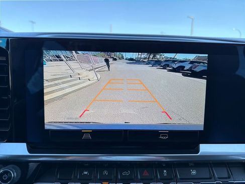 Used 2024 Chevrolet Silverado 1500 LT image 20