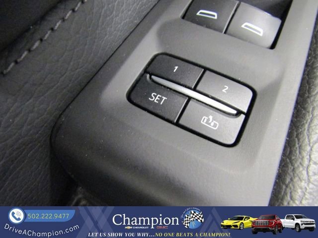 Used 2022 GMC Yukon Denali AWD/4WD image 29
