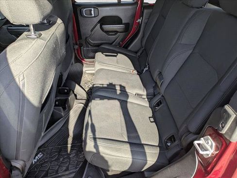 Used 2021 Jeep Gladiator Sport AWD/4WD image 18