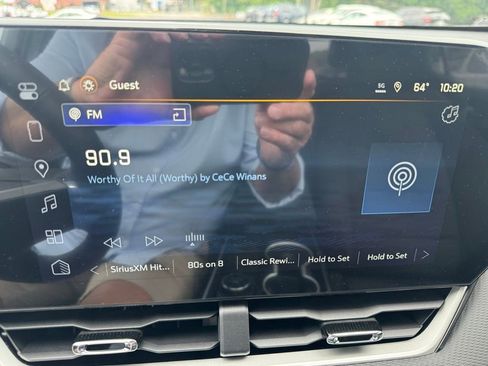 New 2026 Chevrolet Equinox LT w/ Safety and Technology Package FWD image 24