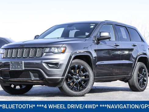 Used 2021 Jeep Grand Cherokee Laredo X AWD/4WD image 2