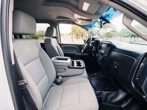 Used 2017 GMC Sierra 2500 2WD Crew Cab w/ Sierra Convenience Package image 26