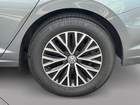 Used 2021 Volkswagen Jetta S w/ Driver Assistance Package image 9