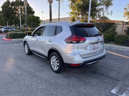 Certified 2018 Nissan Rogue SV w/ Sun & Sound Touring Package image 6