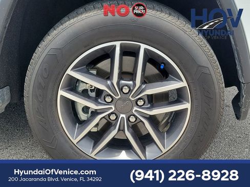 Used 2021 Jeep Grand Cherokee Limited RWD image 7