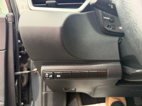 Used 2024 Toyota Corolla LE image 14