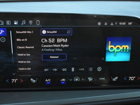 New 2026 Chevrolet Traverse LT w/ LPO, Floor Liner Package image 32