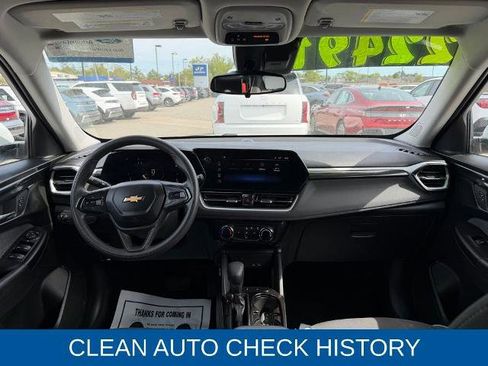 Used 2024 Chevrolet TrailBlazer LT FWD image 4