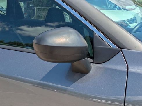 Used 2024 Nissan Rogue S FWD image 12