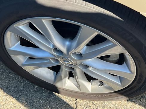 Used 2010 Lexus ES 350 FWD image 15