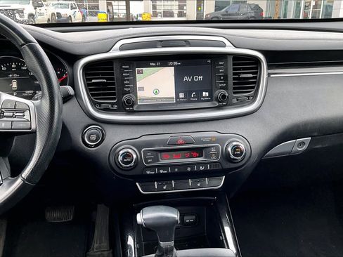 Used 2020 Kia Sorento SX image 8